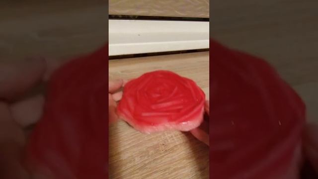 Красота из эпоксидной смолы #эпоксиднаясмола #resinart #epoxyresin смотреть онлайн