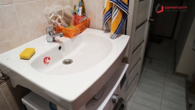 На одну счастливую бабушку стало больше. 60+ смотреть онлайн