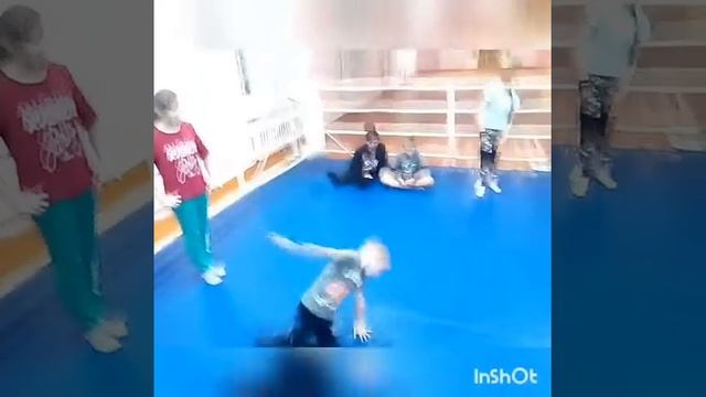 Батлы брат против сестры смотреть онлайн