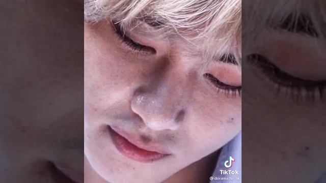 Техён без макияжа ??#bts #bangtan #army #v#Taehyung смотреть онлайн