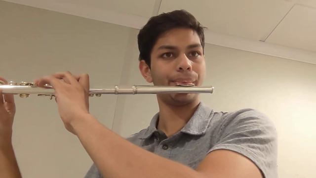 Toyesh Jayaswal plays Quantz Flute Caprice in G смотреть онлайн