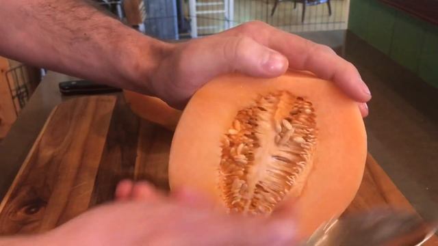 How to cut a cantaloupe like a pro | How to Peel a Cantaloupe смотреть онлайн
