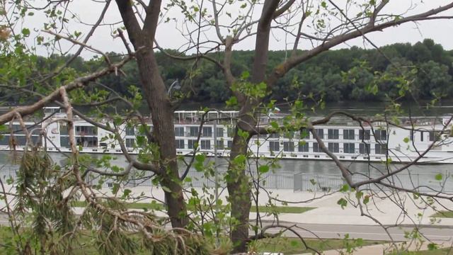 По река Дунав, Русе смотреть онлайн