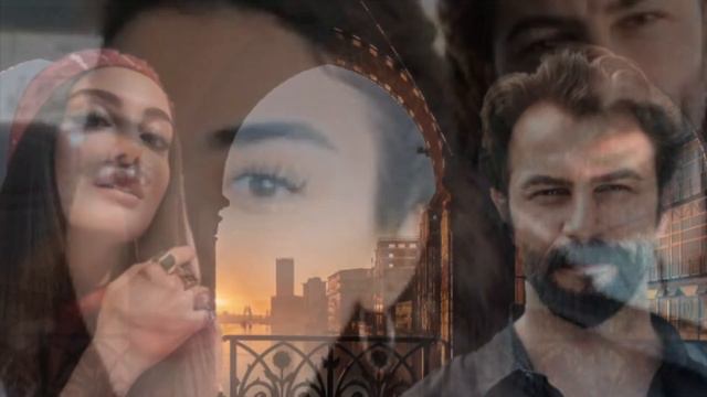 Özge Yağız And Gökberk Demirci Got Engaged, Özge Yağız Showed Off Her Engagement Ring