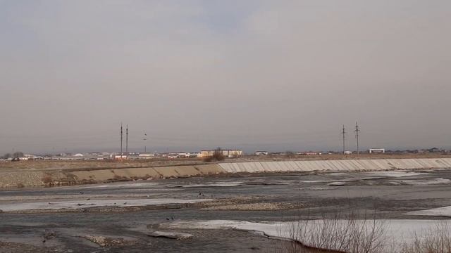 Иду по набережной реки Каратал смотреть онлайн