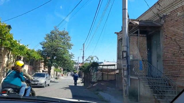 Тбилиси По ул.Цотнэ Дадиани ...и дальше.Май 2021 смотреть онлайн