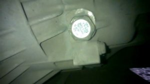 Как найти заливную (контрольную) пробку КПП