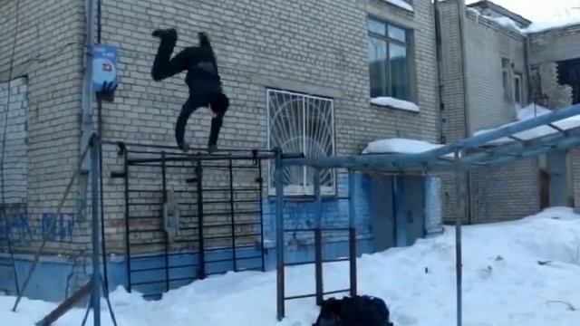 Slan, Ghost, Shadow - Турник, gimbarr ( март 2011 ) смотреть онлайн