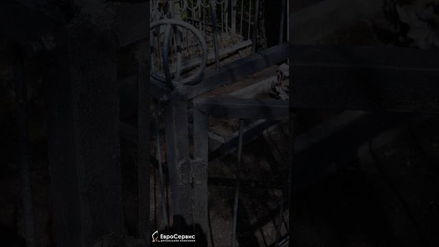 Уборка на захоронении героя Великой Отечественной войны. смотреть онлайн