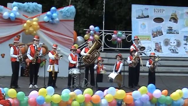 Оркестр Семьи АЛЕКСЕЕВЫХ ЦПКиО 4 СЕНТ 2010 Охота на тигра смотреть онлайн