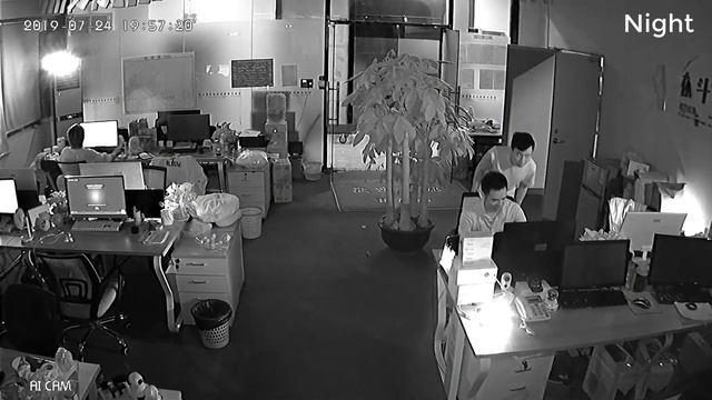 Hiseeu 2MP POE camera live video for daytime and night time смотреть онлайн