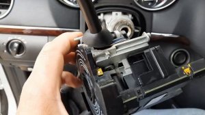 Mercedes GL X164 - Замена рулевого шлейфа (инструкция)