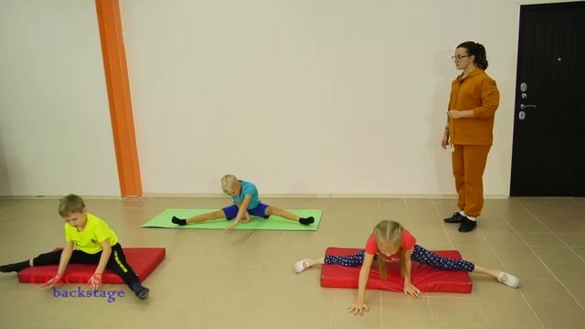 #'эквилибристика #цирковойпедагог #цирковаябанда Эквилибристика от Виктории Лобыревой