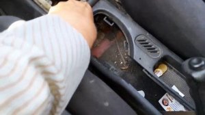 Вот как можно снять радиатор печки на Опель Вектра а 1.6