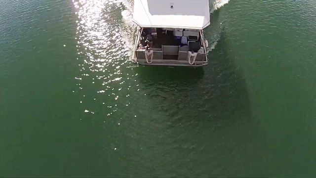 This houseboat had no idea! Pt 2. смотреть онлайн