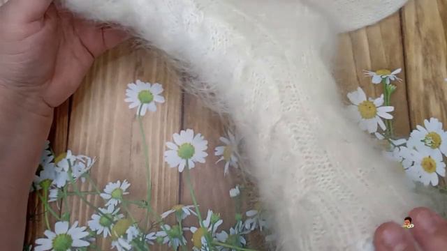 Скоро осень 🍂🍁Пора утепляться/ Обзор носков и варежек из козьего пуха 🧶 смотреть онлайн