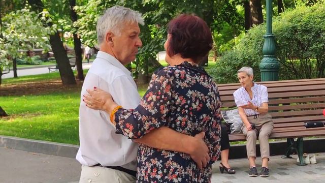 Чистые пруды Сад Шевченко Харьков Август 2022 смотреть онлайн