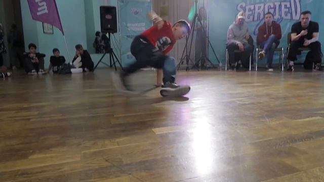 БАТЛ SERGIEV CUP 2022 - BREAK DANCE 31 смотреть онлайн