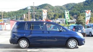 Дешевый 6-7-местный семейный минивэн Toyota Isis, отзывы владельцев, цены, оснащение