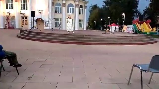 Как в последний раз (Осень). Поет Ирина Постникова. смотреть онлайн