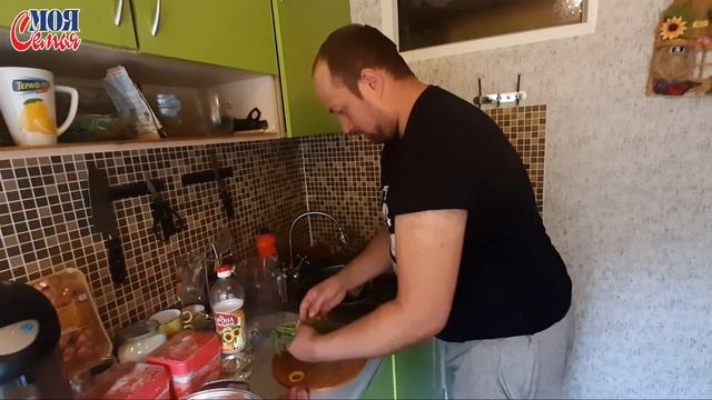 Как приготовить вкусный борщ//Салат из капусты своими руками//Семейный канал//Домашний влог//Vlog смотреть онлайн