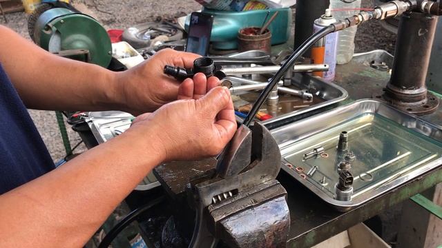 เปลี่ยนปลายหัวฉีด โตโยต้า ไทเกอร์ toyota d4d смотреть онлайн