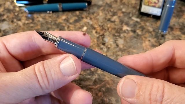 Pilot Prera Fountain Pen Review - Quickly Climbing Up My Top EDC Pen List