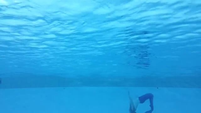 Princess Pearl the Mermaid Goes Swimming смотреть онлайн