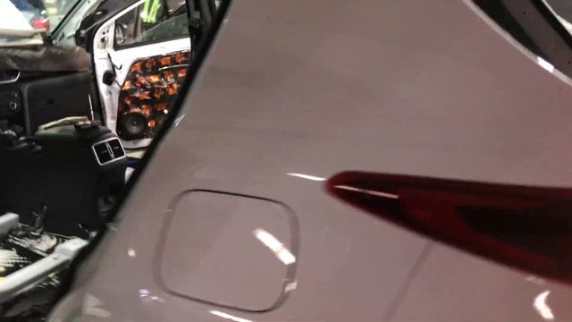 Kia Sportage упакован по максимальной программе шумоизоляции, в основе шви материалы Комфортмат смотреть онлайн