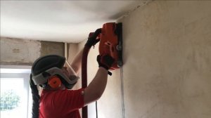 Сверление подразетников и штробление с пылесосом, без пыли.