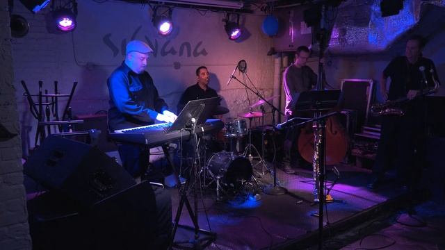 Caravan (Juan Tizol and Duke Ellington) смотреть онлайн