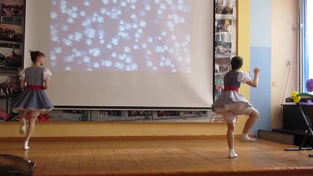 танец к 8 марта смотреть онлайн