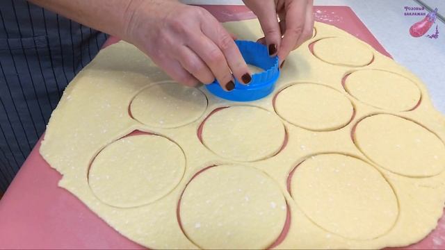 ТВОРОЖНОЕ ПЕЧЕНЬЕ ГУСИНЫЕ ЛАПКИ ИЗ ДЕТСТВА КАК У МАМЫ НА КУХНЕ смотреть онлайн