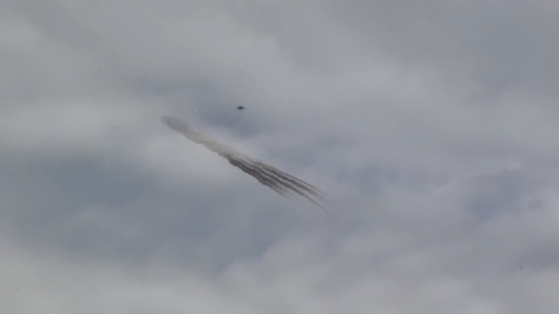 02.06.2014. Луганск. Обстрел обладминистрации с воздуха | Ukraine, Lugansk смотреть онлайн