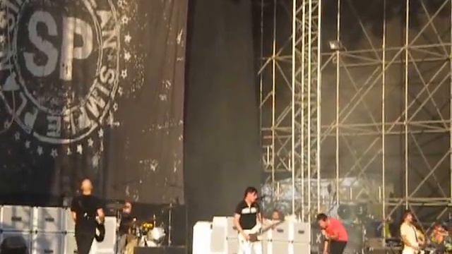 Simple Plan - You Suck At Love (NEW SONG live @ I-Day 2010, Bologna) смотреть онлайн