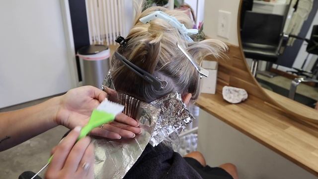 Full Highlight On Short Hair | Easy (and Best) Technique For Highlighting A Bob Haircut