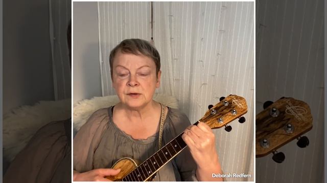 All The Diamonds ukulele cover смотреть онлайн