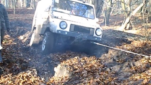 UAZ LUAZ and GAZ 69. Autumn swamp . Offroad weekend.Луаз Уаз и Газ 69. Осенние покатушки. смотреть онлайн