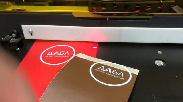 Печать на УФ принтере на пленке Oracal смотреть онлайн