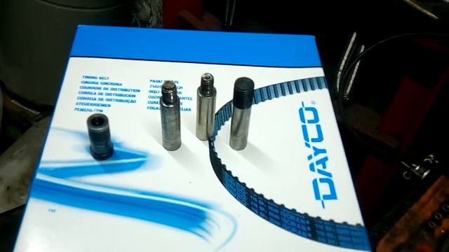 Направляющие супортов Ауди Шкода Фольксваген. Что делать если сорвали резьбу. смотреть онлайн