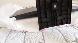 Unboxing Monitor LG 22MK400H Full HD