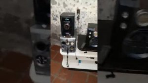 Lg rad 114 tocando as caixas do fhilips fwm779