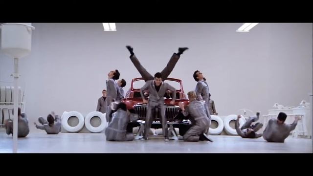 Grease 1978 - Greased Lightning (by John Travolta) смотреть онлайн