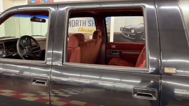 1994 Chevrolet Suburban C1500 смотреть онлайн