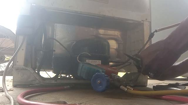 berapa sih tekanan freon kulkas Polytron 1 pintu yang di isi pabrik смотреть онлайн