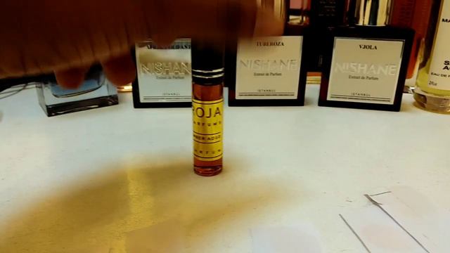 Roja Dove Amber Aoud Fragrance Initials (2012) смотреть онлайн