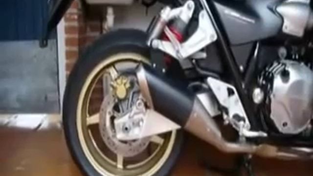 HONDA CB 1300 SUPER FOUR COM PONTEIRA TOP RACE смотреть онлайн