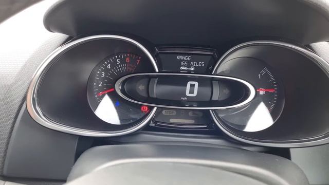 2017 (67) Renault Clio Dynamique S Nav 0.9 TCE 5Dr in Titanium. 25k Miles. 1 Lady Owner. Nav.£9990 смотреть онлайн