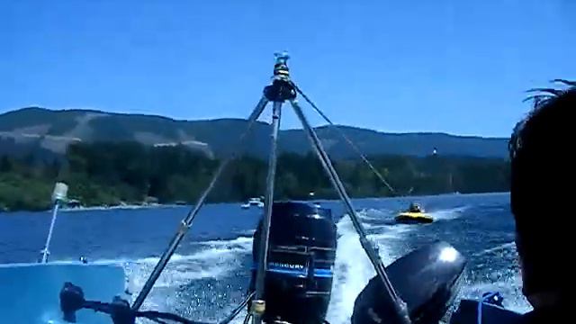 Boat Adventures - K&C Retro Boat with 1981 Pristine 80 HP Mercury Thunderbolt Engine смотреть онлайн