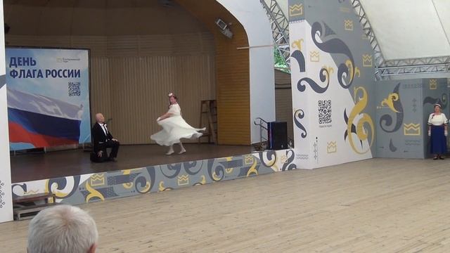 Россия-Родина моя Бал "Россия-Родина моя" Лауреаты международных конкурсов А Воронин-Г Александрова смотреть онлайн